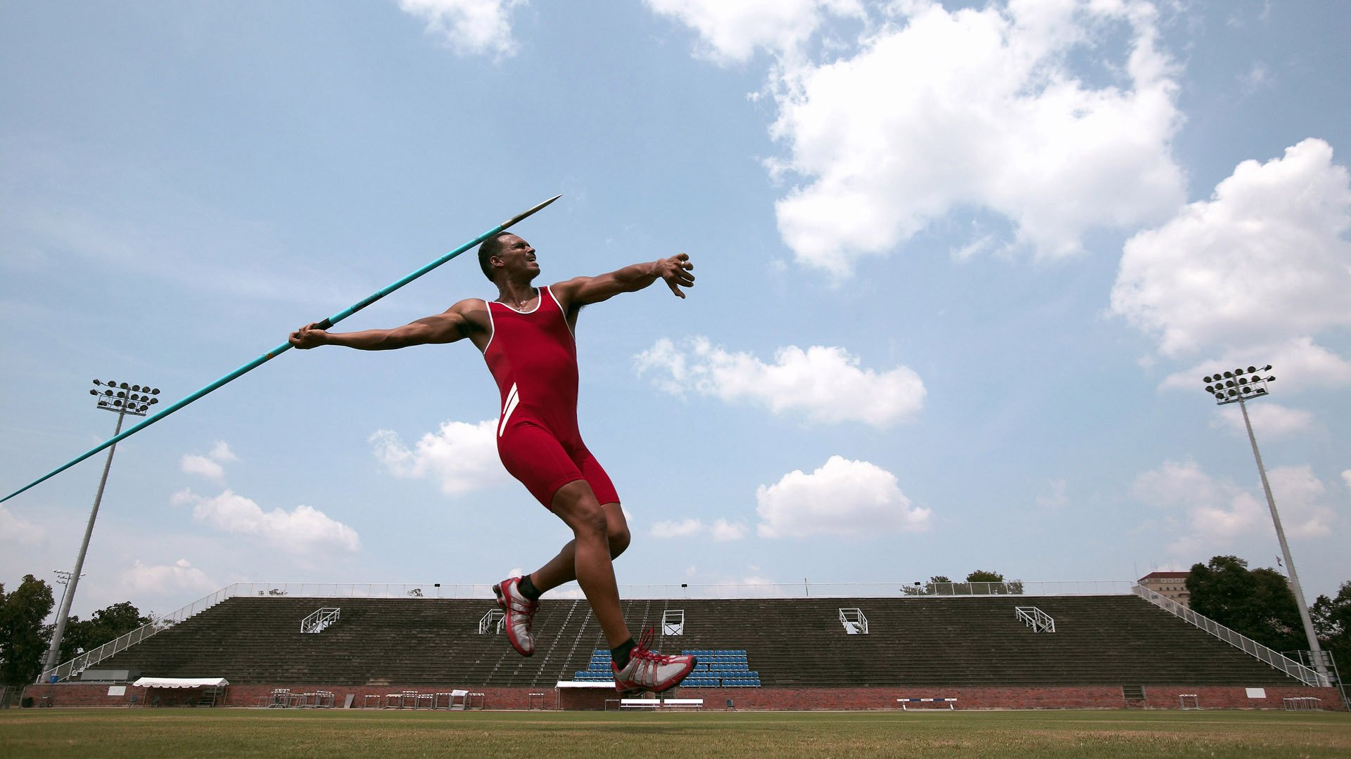 国家队场上指挥体系是否过于依赖主教练，国家队指导员